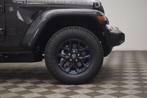 Granite Crystal Clearcoat Metallic 2026 Jeep Wrangler Sport