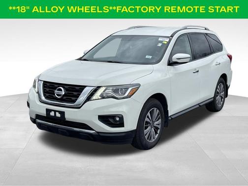 2020 Nissan Pathfinder SV