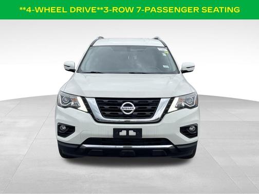 2020 Nissan Pathfinder SV