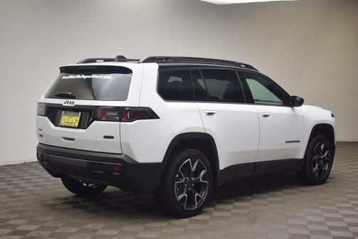 2026 Jeep Cherokee Overland