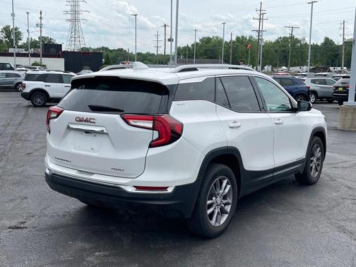 2022 GMC Terrain SLT