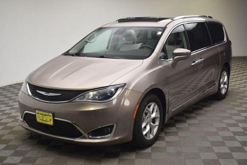 2018 Chrysler Pacifica Touring-L Plus