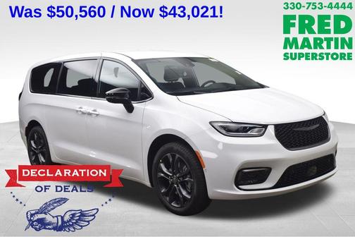 2026 Chrysler Pacifica Select