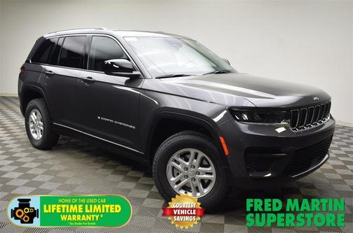 2025 Jeep Grand Cherokee Laredo