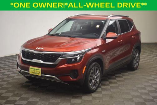 Mars Orange 2023 Kia Seltos S