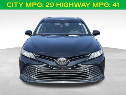 Midnight Black Metallic 2018 Toyota Camry LE
