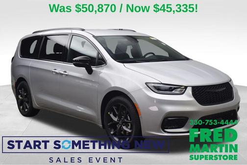 2026 Chrysler Pacifica Select