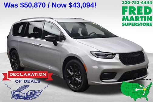 Silver Mist Clearcoat 2026 Chrysler Pacifica Select
