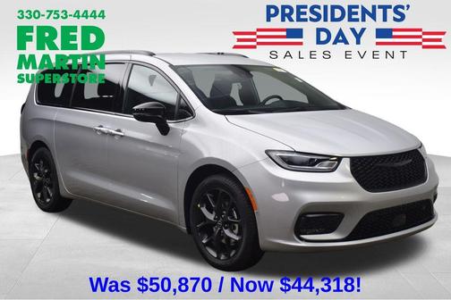 2026 Chrysler Pacifica Select