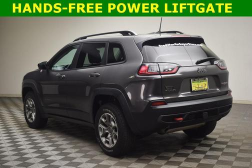 2022 Jeep Cherokee Trailhawk