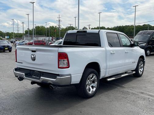 Bright White Clearcoat 2022 RAM 1500 Big Horn