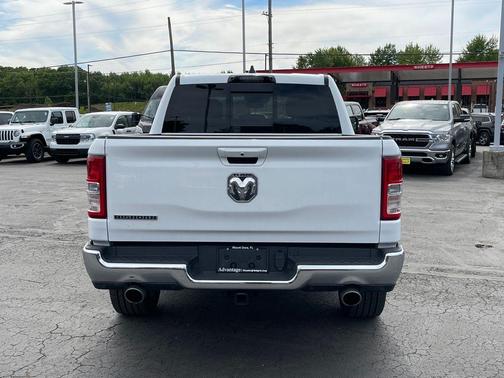 Bright White Clearcoat 2022 RAM 1500 Big Horn