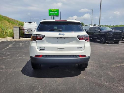 2022 Jeep Compass Latitude