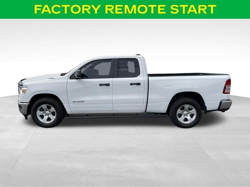 Bright White Clearcoat 2023 RAM 1500 Big Horn