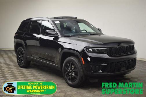 2025 Jeep Grand Cherokee Laredo