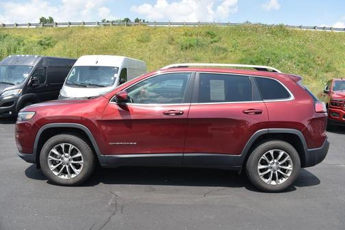 Velvet Red Pearlcoat 2019 Jeep Cherokee Latitude Plus