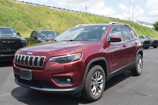 Velvet Red Pearlcoat 2019 Jeep Cherokee Latitude Plus