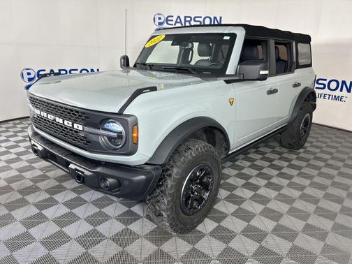 2022 Ford Bronco Badlands