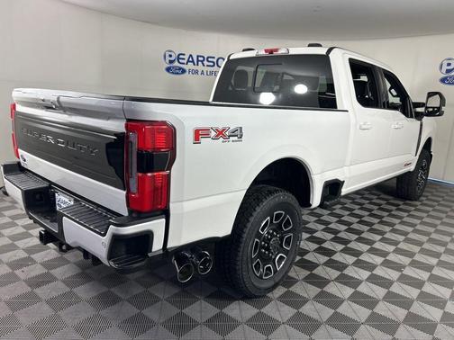 2026 Ford F-250 Platinum
