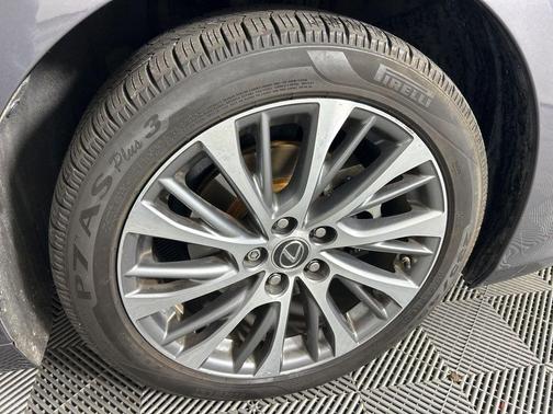 2019 Lexus ES 350 Luxury