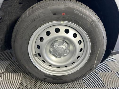 Carbonized Gray Metallic 2026 Ford Maverick XL