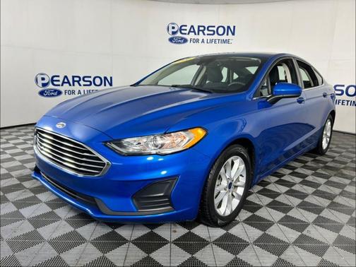 2020 Ford Fusion SE