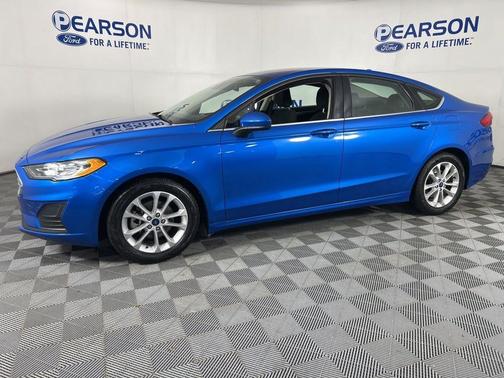 2020 Ford Fusion SE