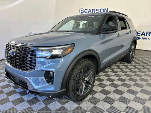Vapor Blue Metallic 2026 Ford Explorer ST-Line