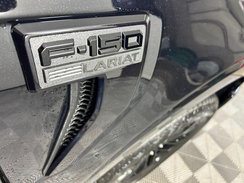 Agate Black Metallic 2026 Ford F-150 Lariat