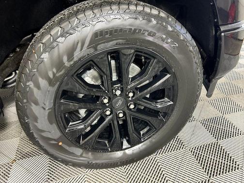 Agate Black Metallic 2026 Ford F-150 Lariat