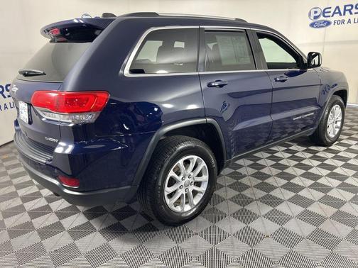 True Blue Pearlcoat 2016 Jeep Grand Cherokee Laredo