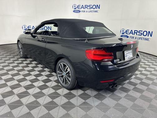 2018 BMW 230 i