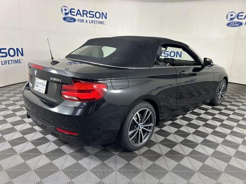 2018 BMW 230 i