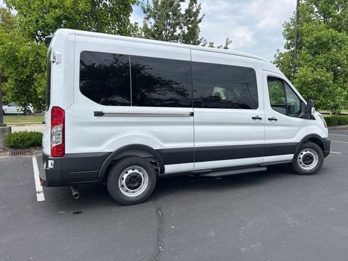 2025 Ford Transit-350 XL