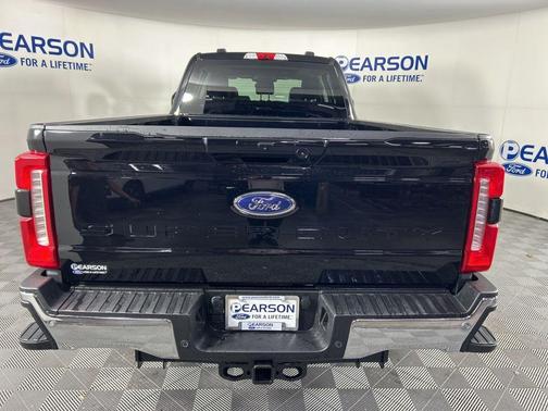 2025 Ford F-350 Lariat Super Duty