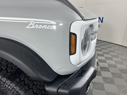 Avalanche Gray 2026 Ford Bronco Heritage Edition