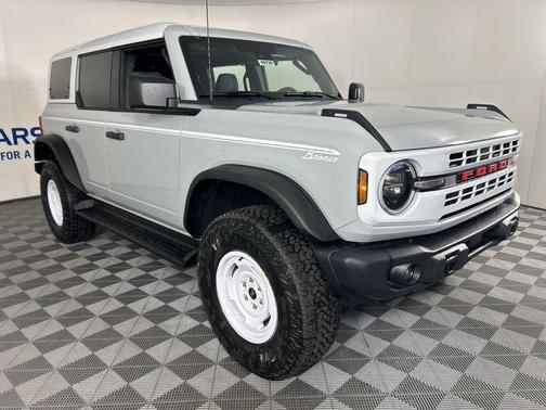 Avalanche Gray 2026 Ford Bronco Heritage Edition
