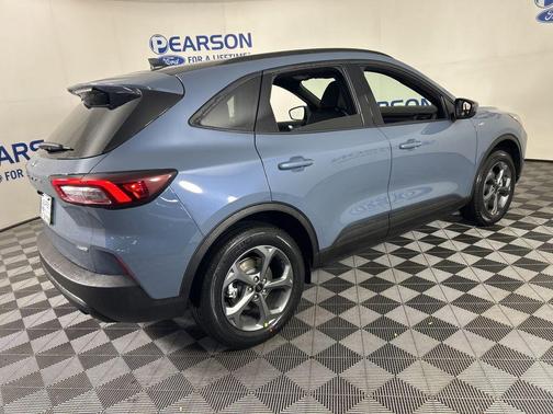 2026 Ford Escape ST-Line Select