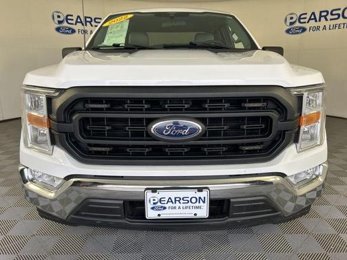Oxford White 2022 Ford F-150 XL
