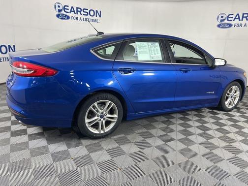 2018 Ford Fusion Hybrid SE