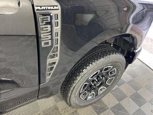 2025 Ford F-350 Platinum