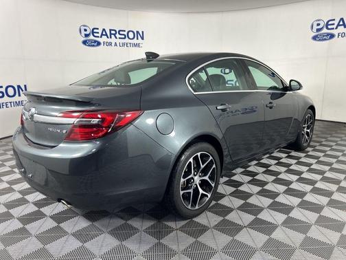 2017 Buick Regal Turbo Sport Touring