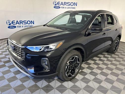 2026 Ford Escape Platinum