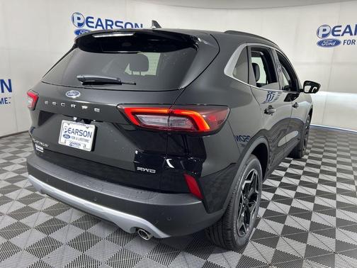 2026 Ford Escape Platinum