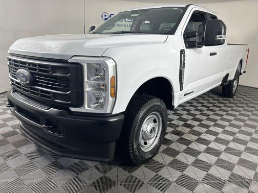 2025 Ford F-250 XL