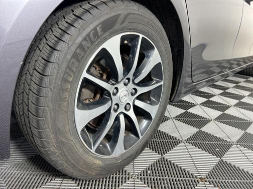 2017 Acura TLX FWD