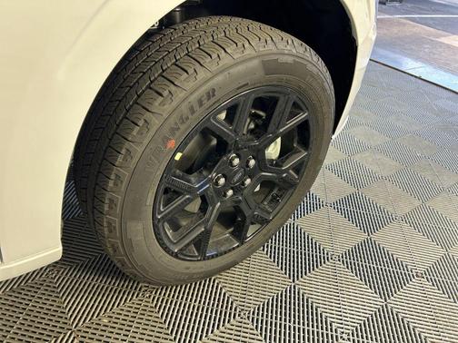 2025 Ford Maverick Lobo High