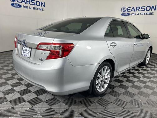 2013 Toyota Camry Hybrid XLE