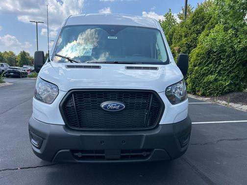 2025 Ford Transit-250 148 WB Medium Roof Cargo
