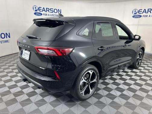 2023 Ford Escape ST-Line Select